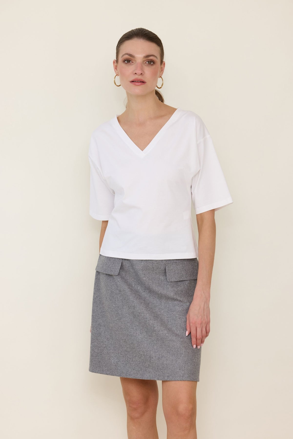 White fitted T-shirt