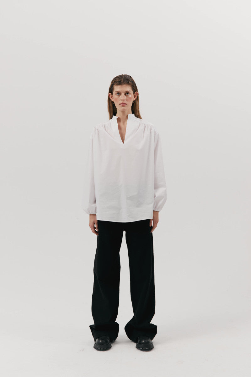 Bawełniana koszula ze stójką biała