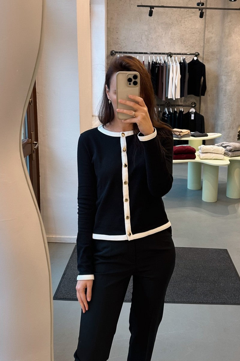 Cotton sweater with gold buttons, black