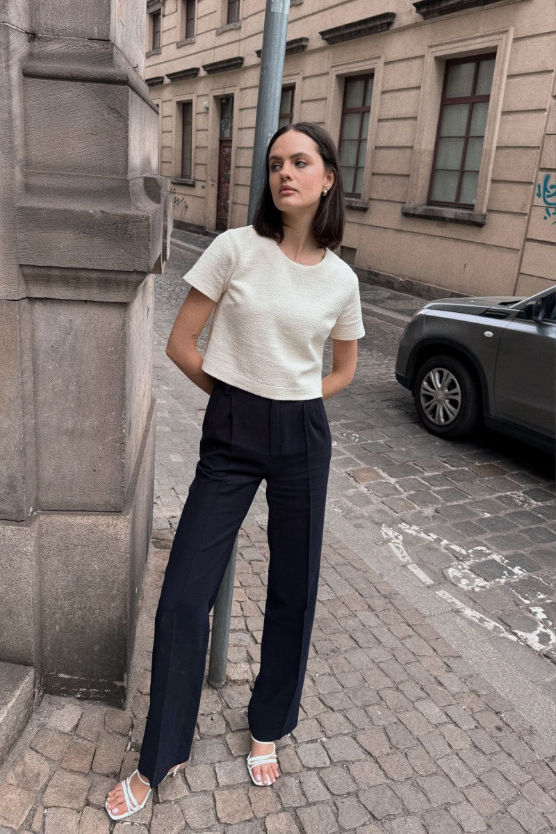 Bluzka z krótkim rękawem boucle kremowa