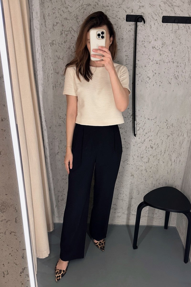 Bluzka z krótkim rękawem boucle kremowa