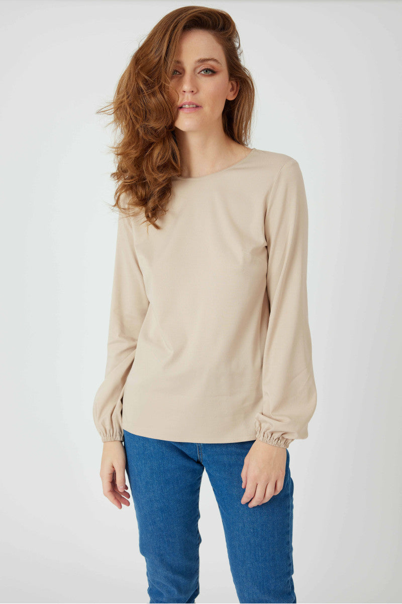 Bluzka z wiskozy z gumką na rękawie beżowa