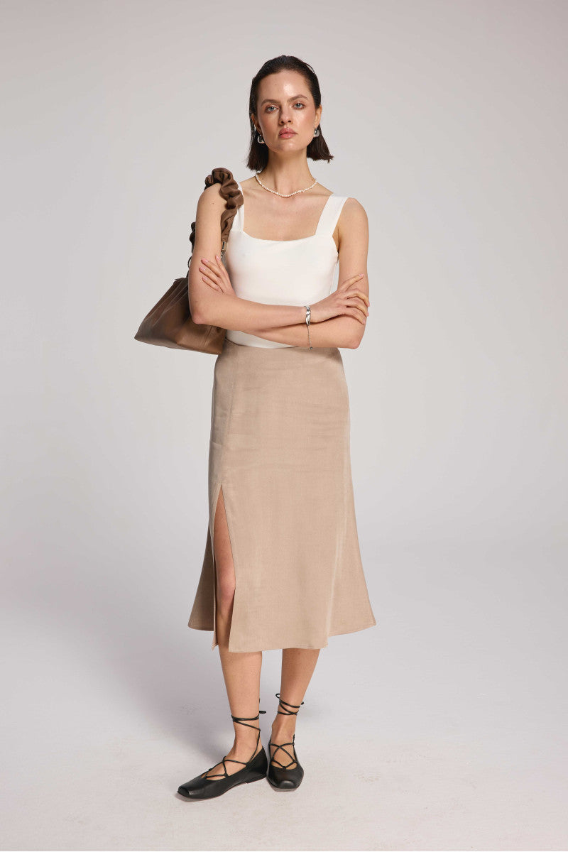 Body na ramiączkach z tencelu śmietankowe