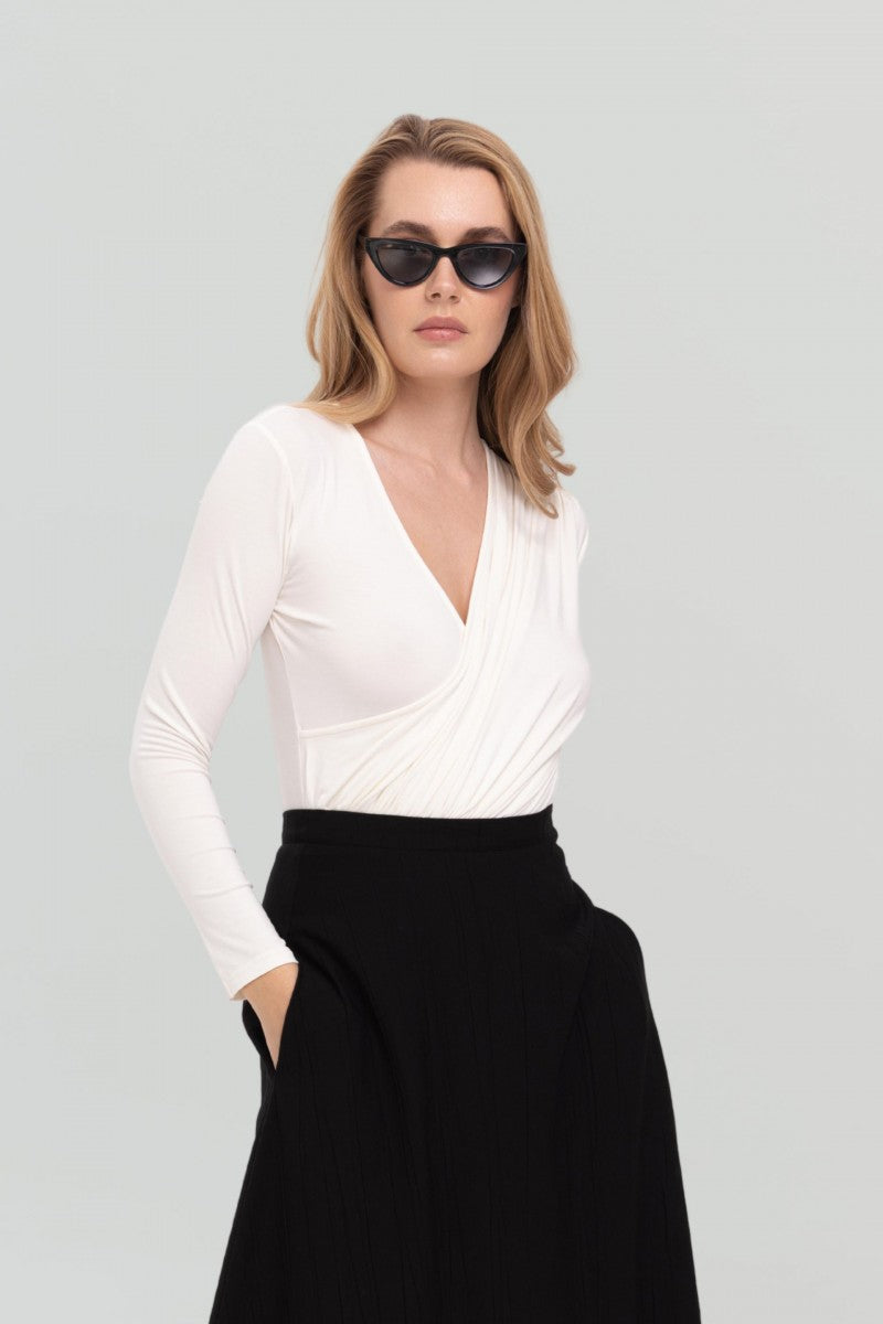 Body z drapowaniem śmietankowa