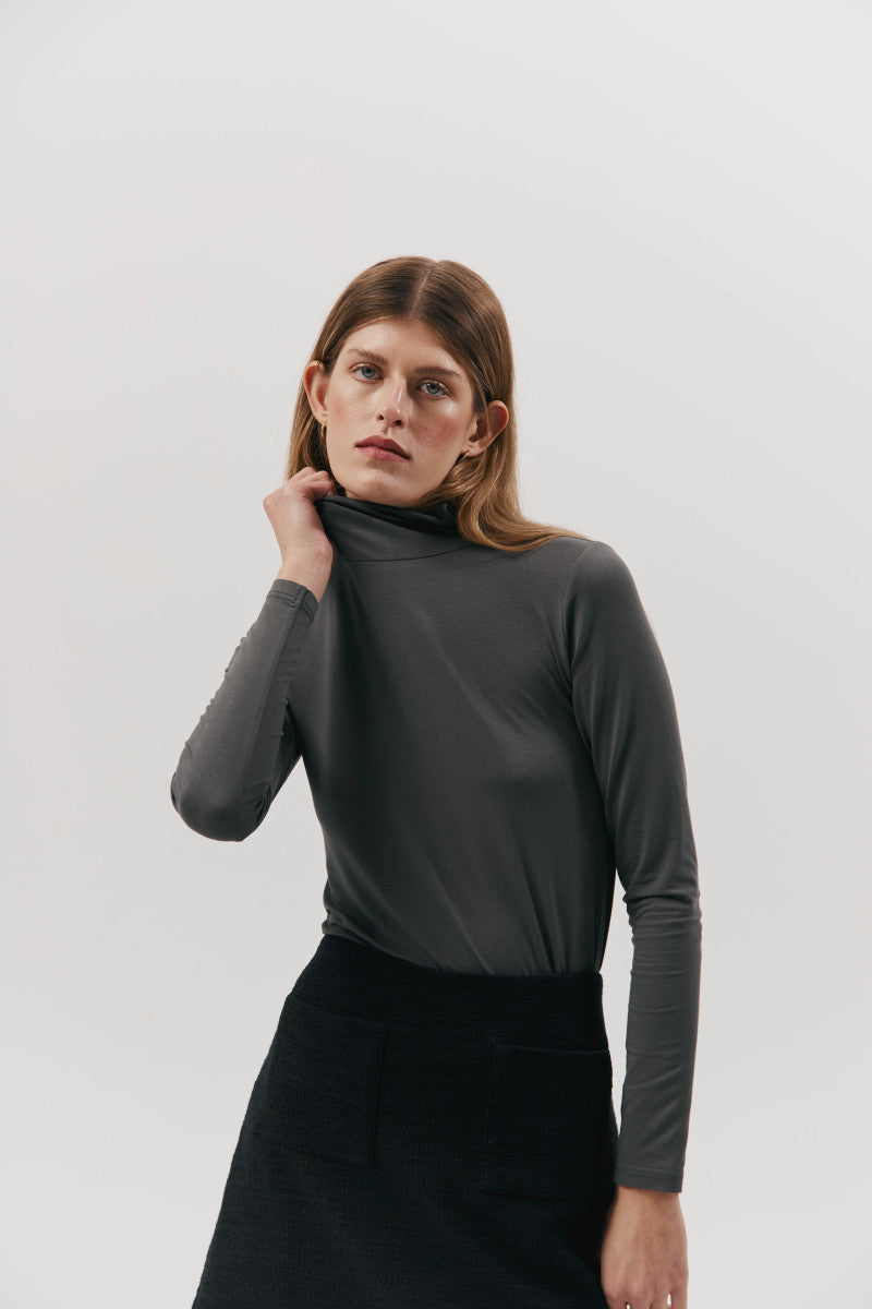 Micromodal steel turtleneck