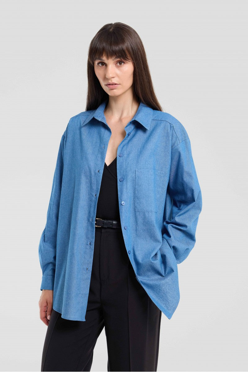 Jeansowa koszula o luźnym kroju