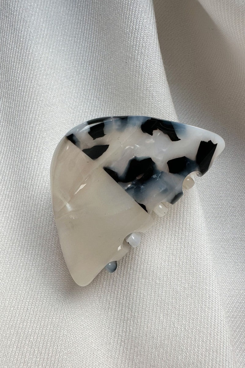 Viborg pearl buckle