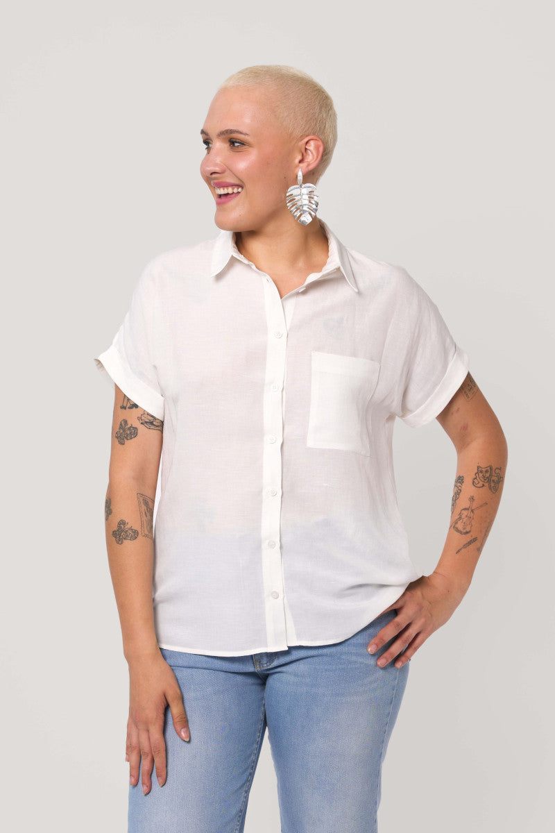 Koszula z krótkim rękawem z rayonu i lnu biała