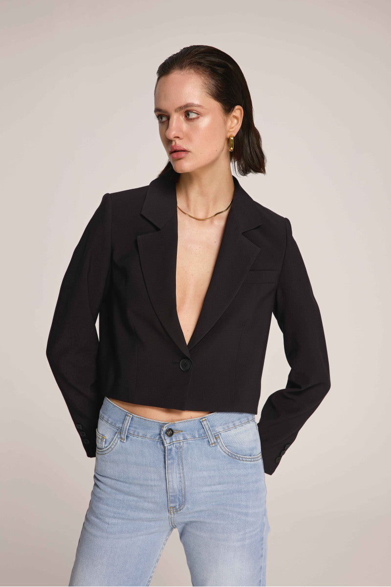 Krótka marynarka czarna