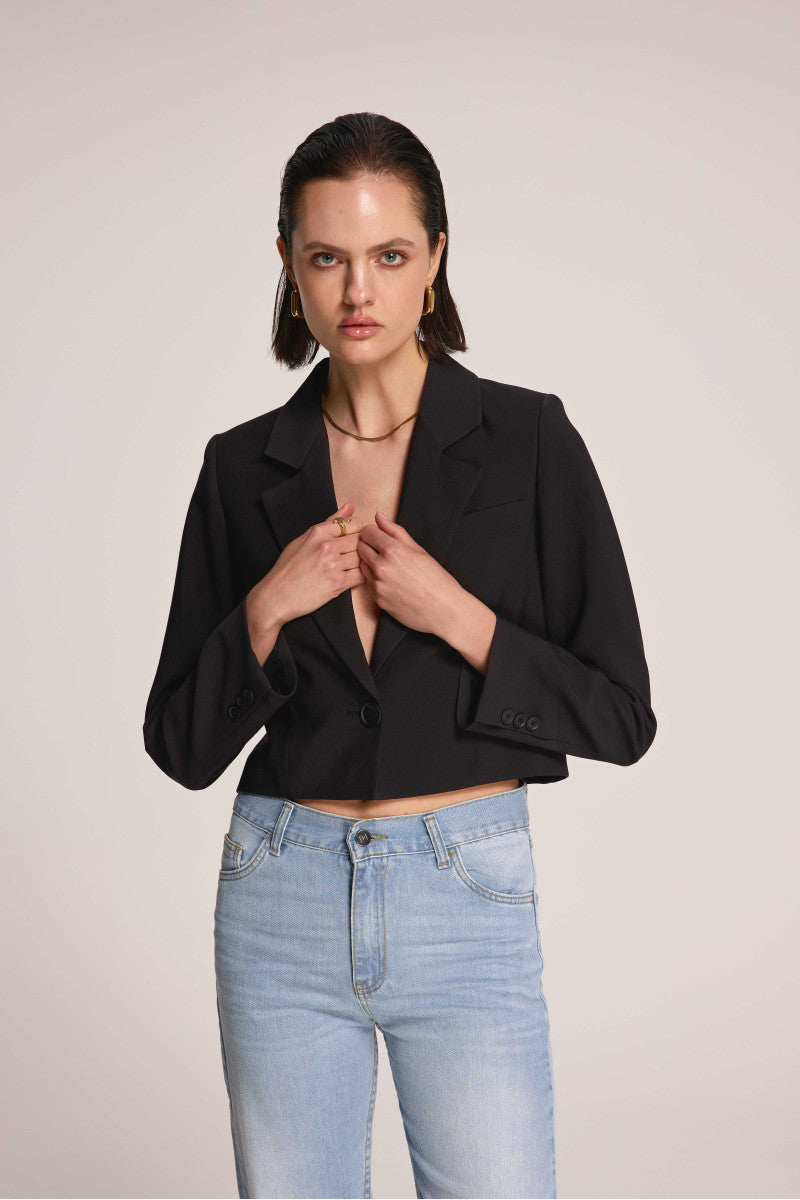 Krótka marynarka czarna