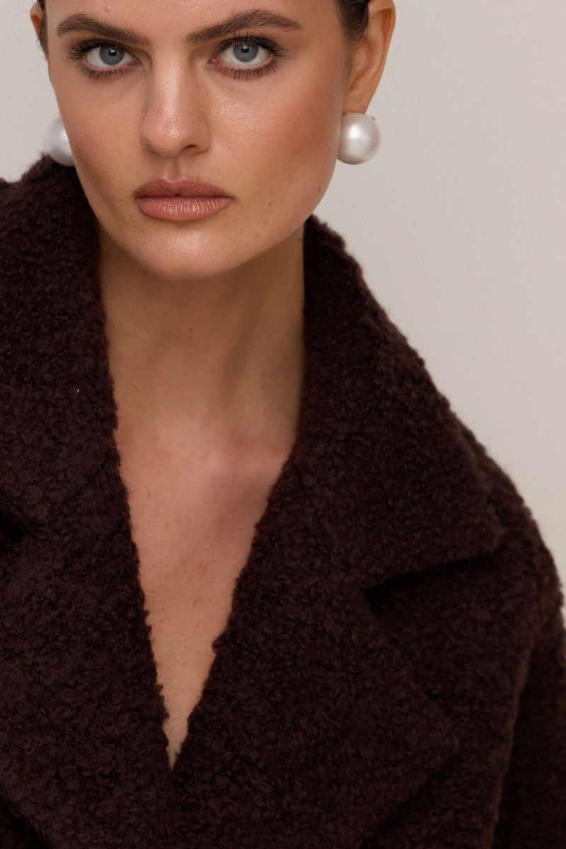 Kurtka o strukturze baranka brązowa