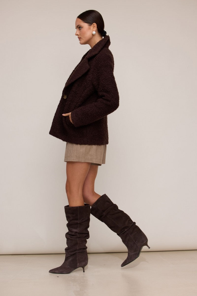 Kurtka o strukturze baranka brązowa