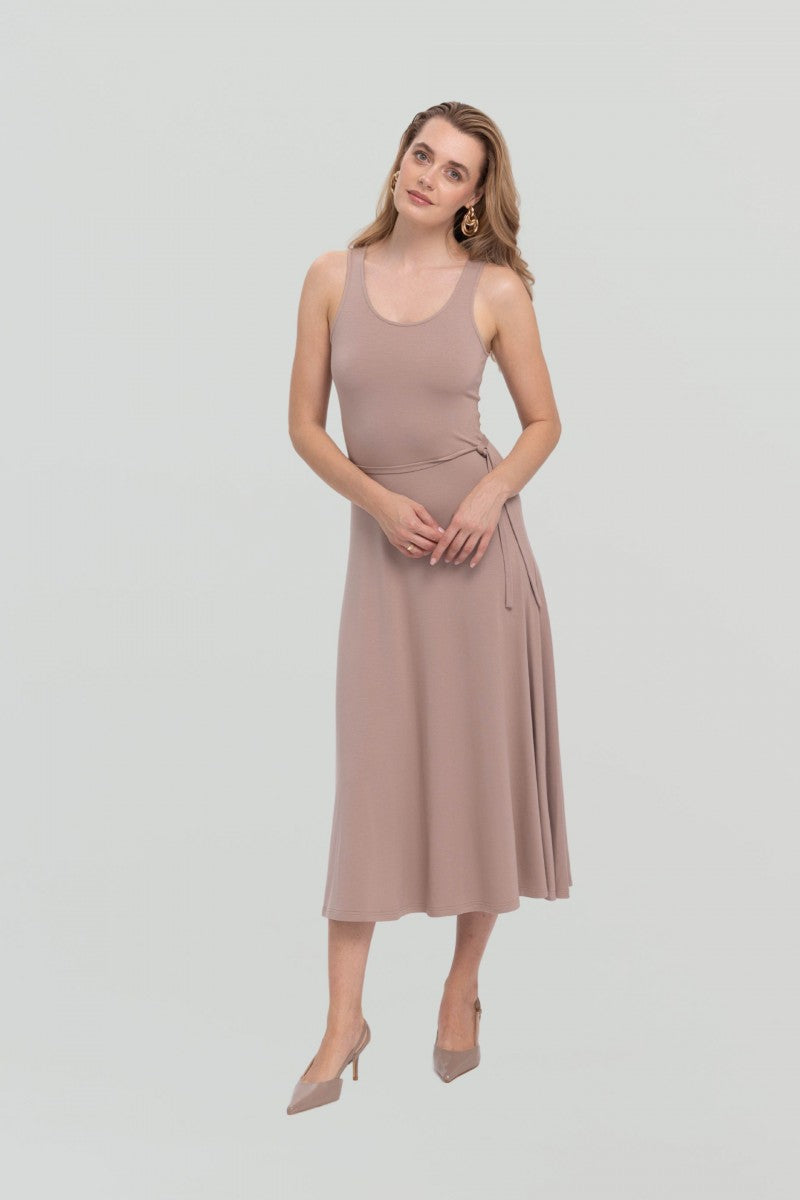 Loose maxi dress with additional belt mocha