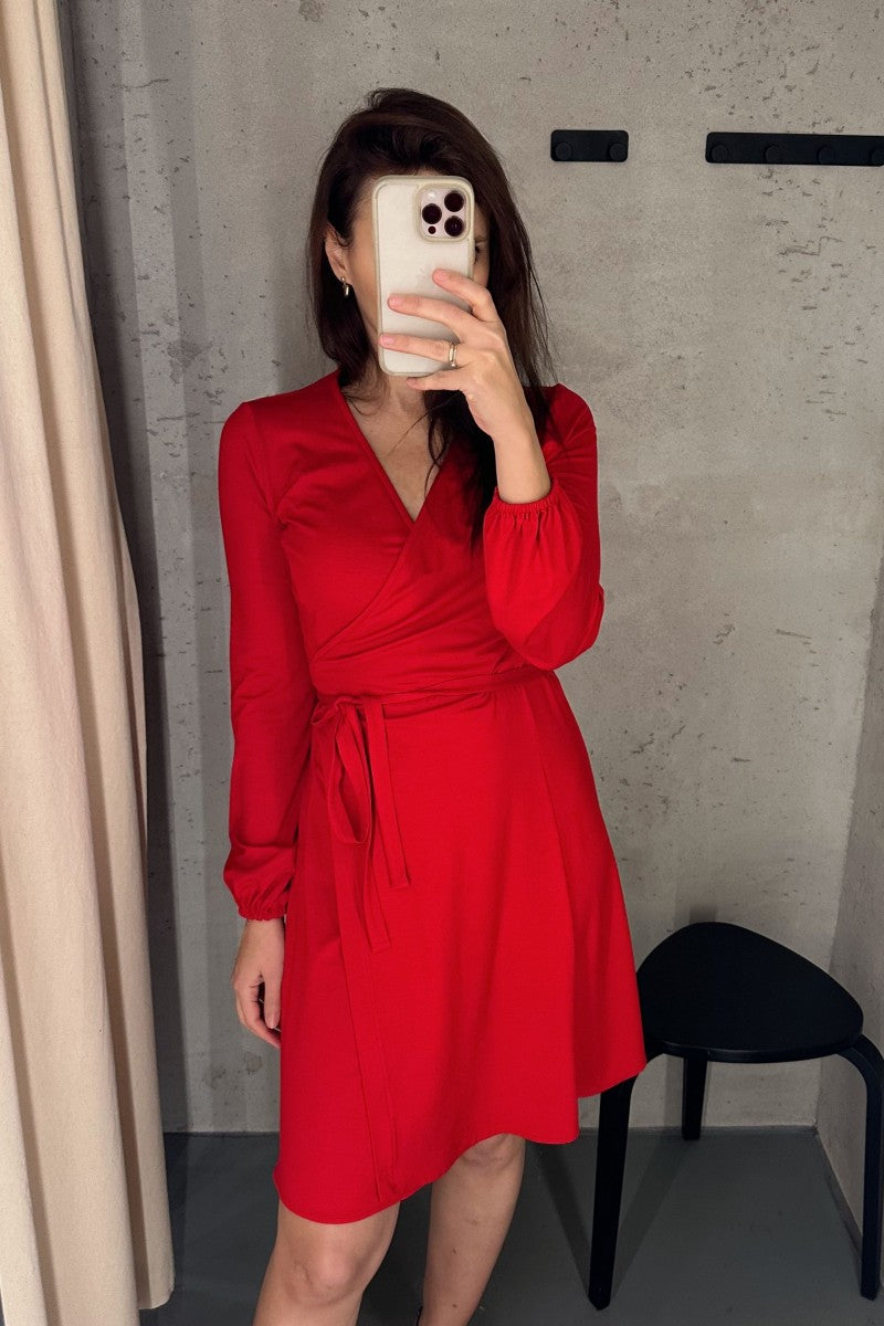 Sukienka wrap z dzianiny czerwona