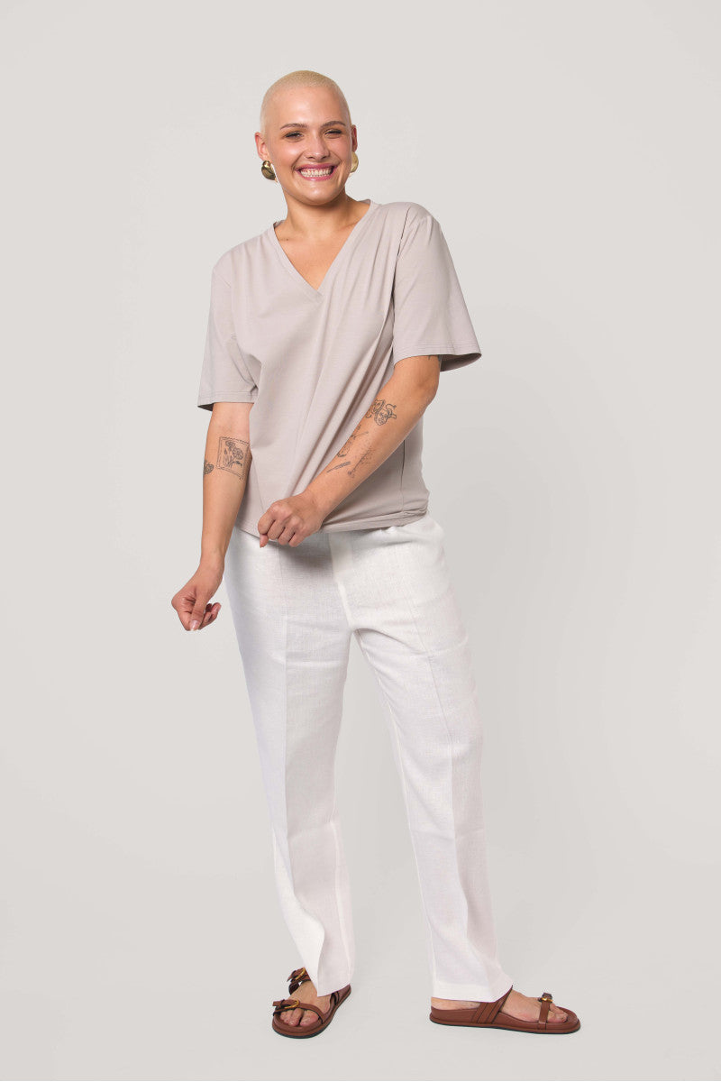 T-shirt o kroju pudełkowym z dekoltem typu v taupe