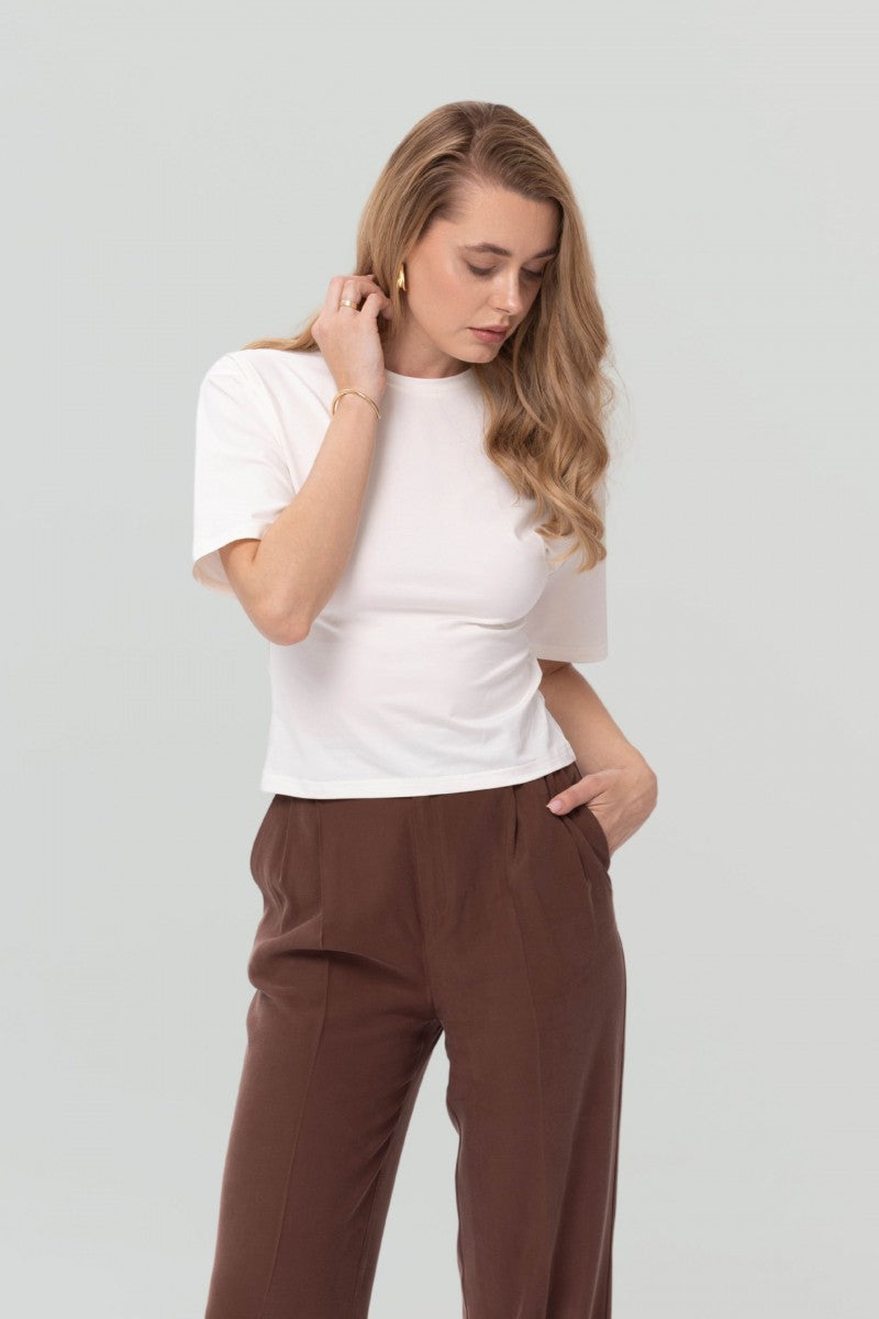 White fitted T-shirt