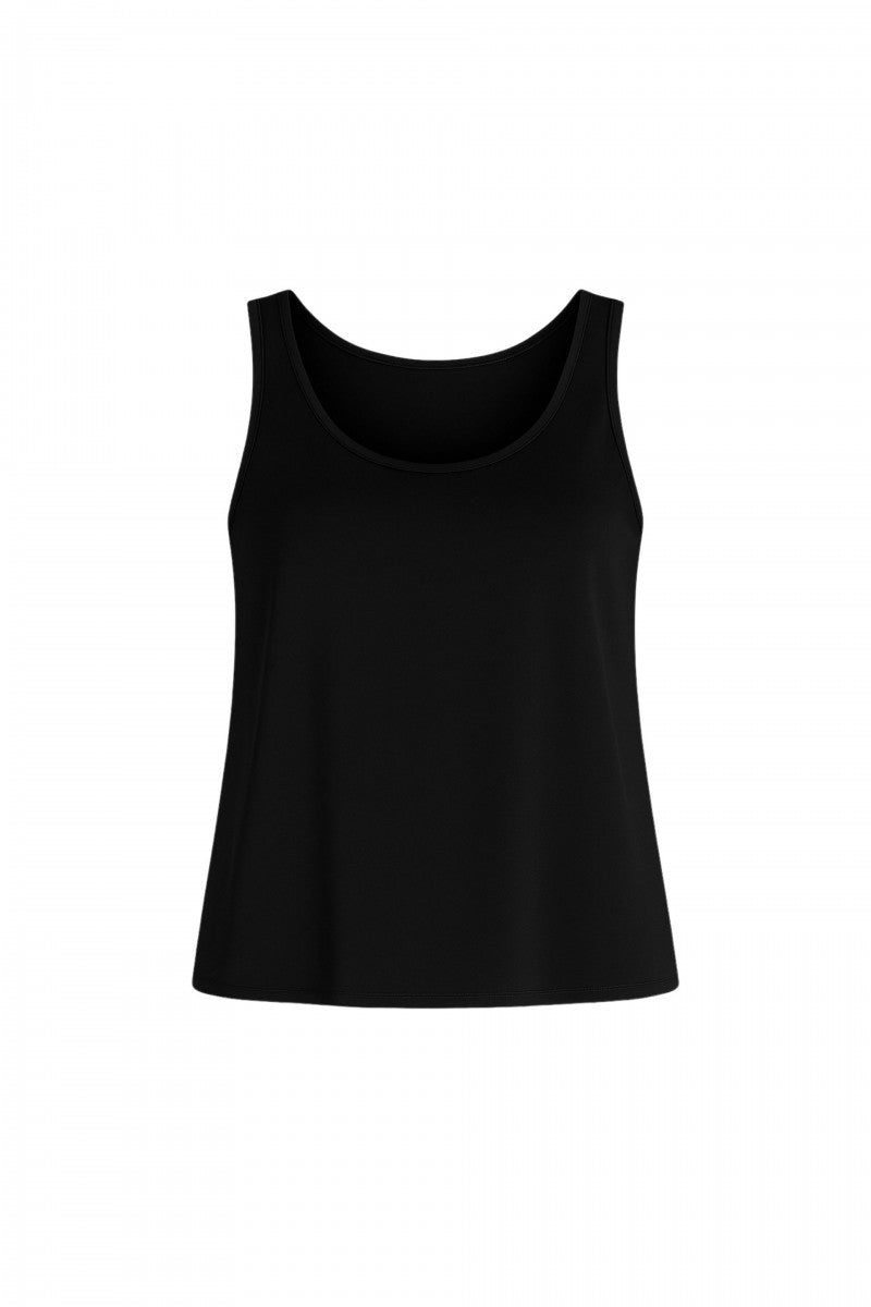 Loose-fitting top with a black sash