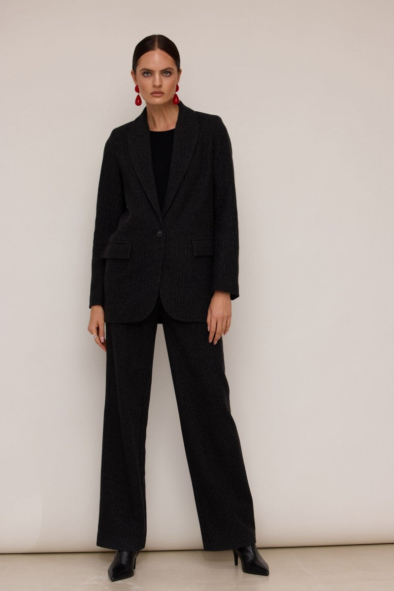 Wełniana marynarka w paski na jeden guzik czarna