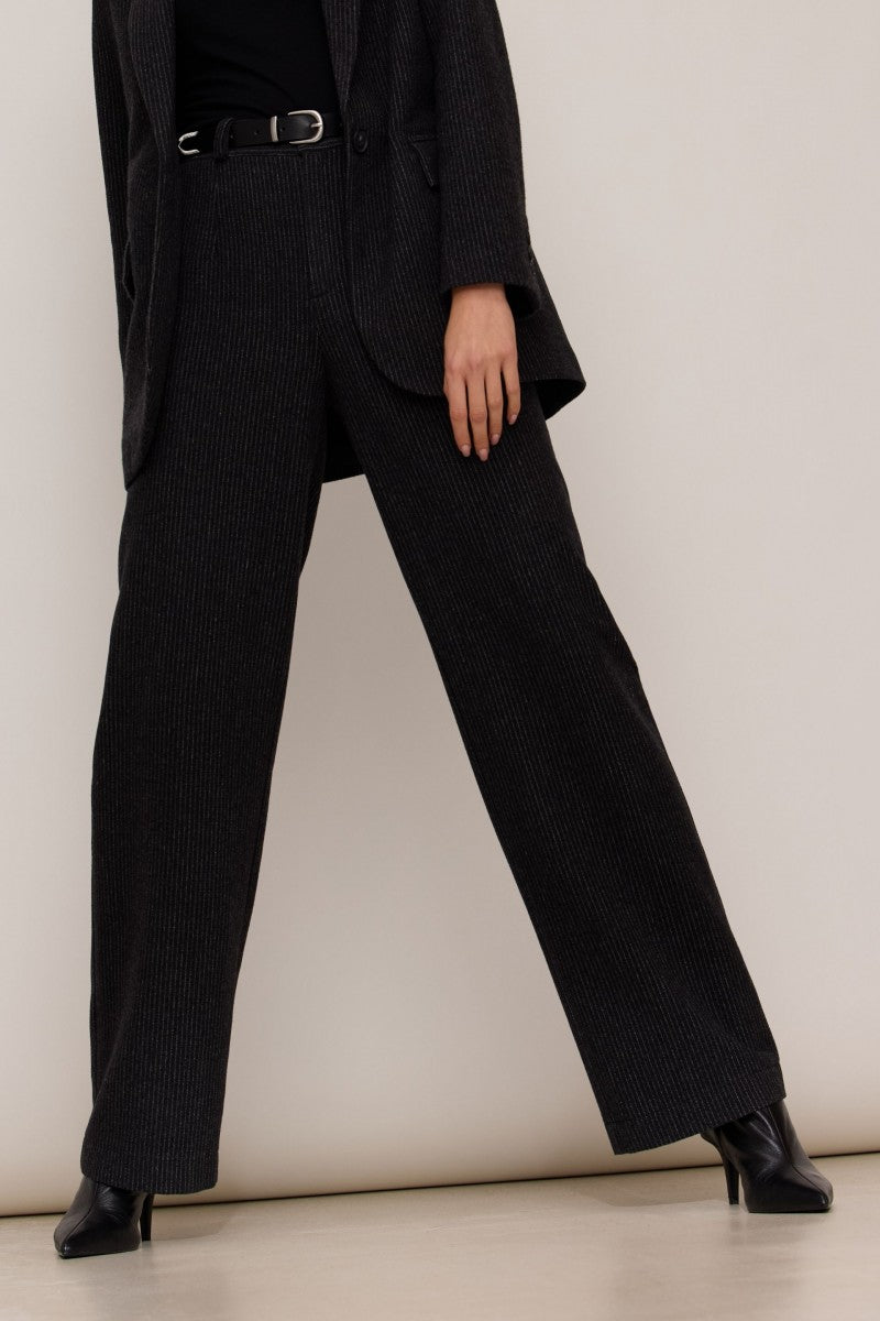 Wełniane spodnie w paski